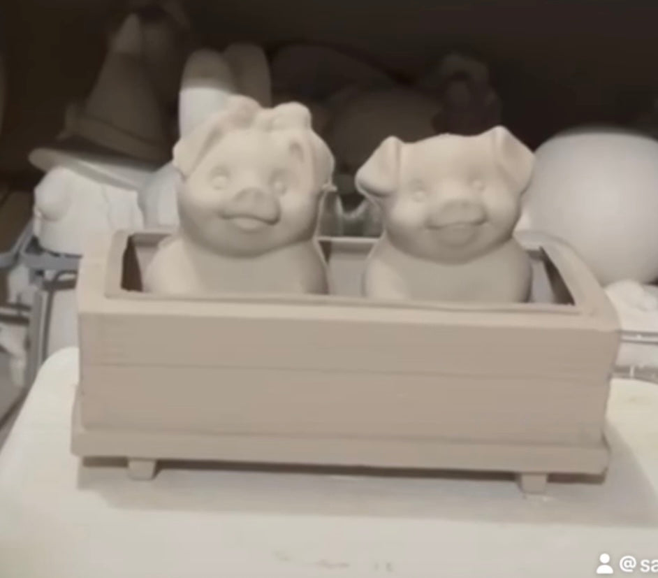 Pig Pair Salt & Pepper Shaker W/ Trough Bisque