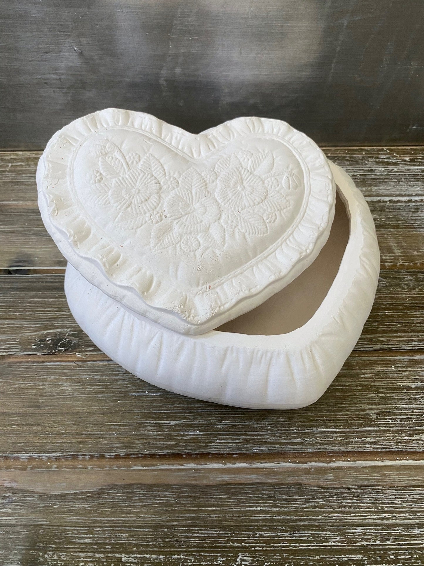 Heart Pillow Box Bisque