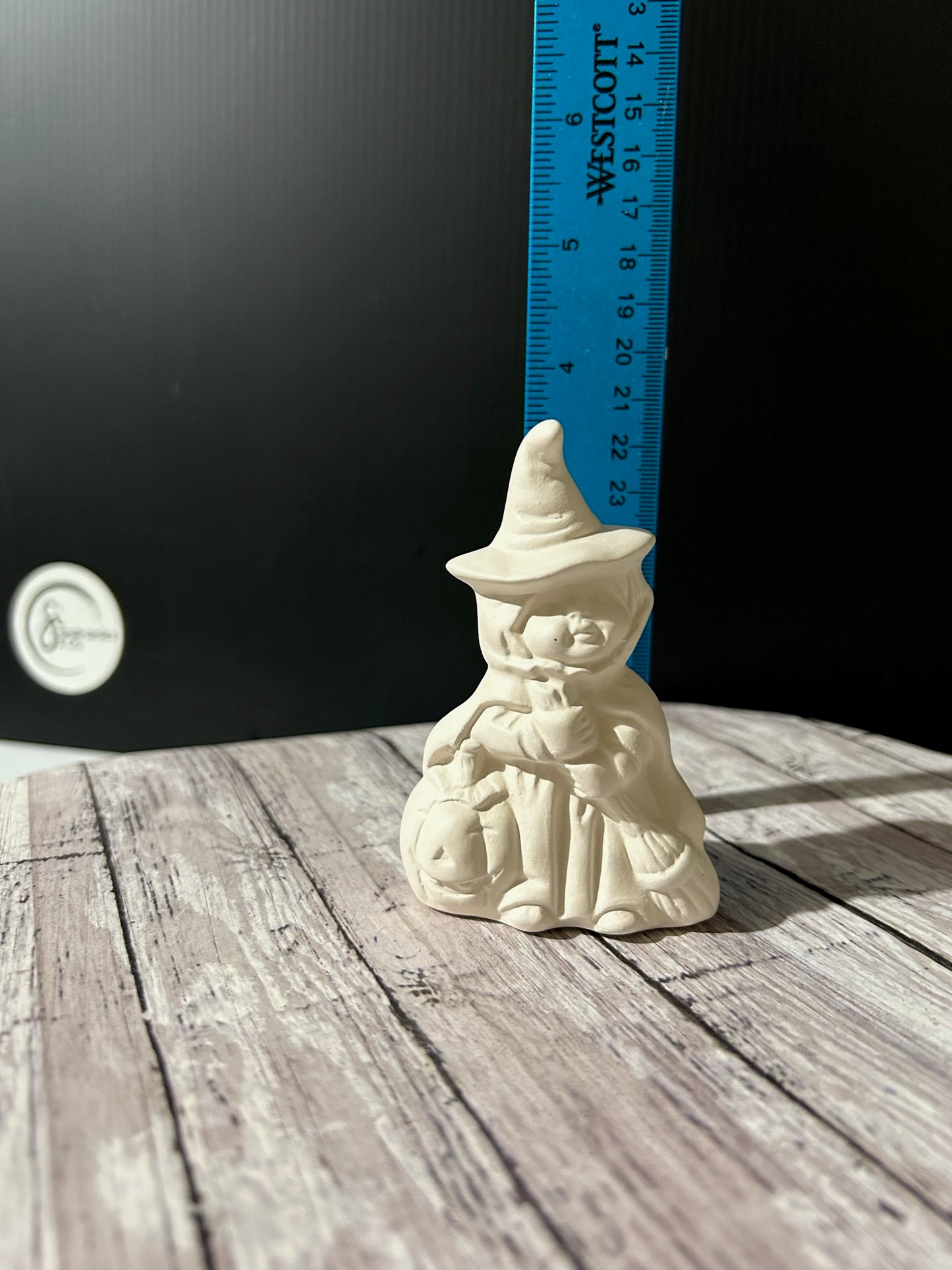 Mini Witch Bisque